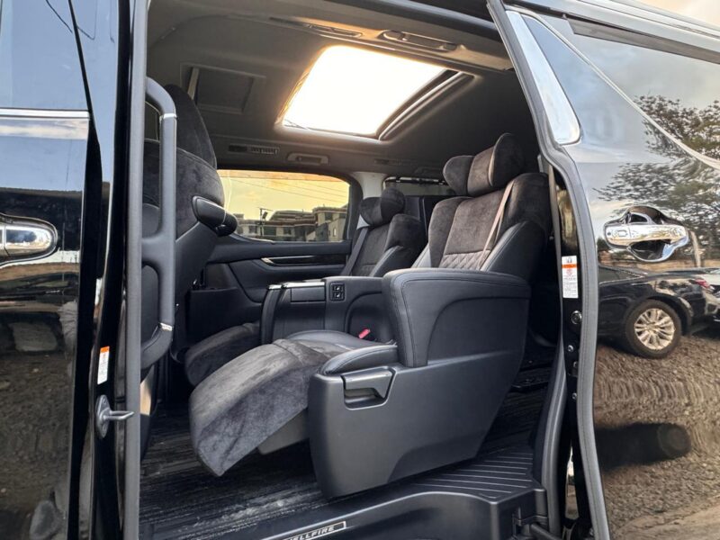 2017 Toyota Vellfire 2.5L